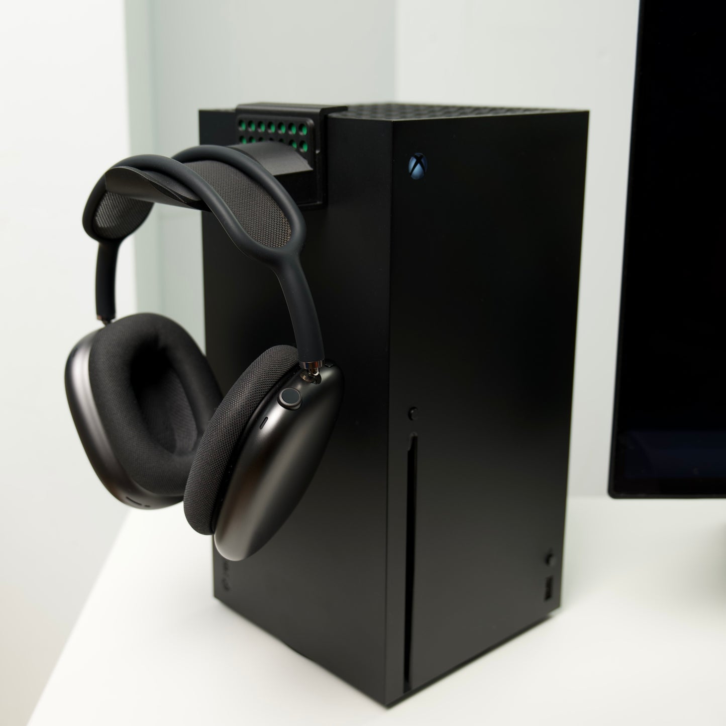 Xbox Series X Headphone Hanger – Durable Headset Holder for Gaming – Space-Saving Mount for Xbox Series X – Gaming Accessory